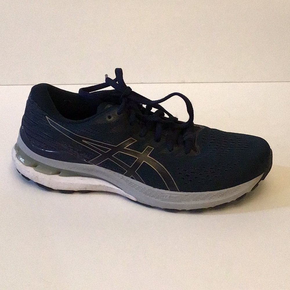 ASICS Womens Gel Kayano 28 Running Shoe Sneaker 9.5 1012B047 401
